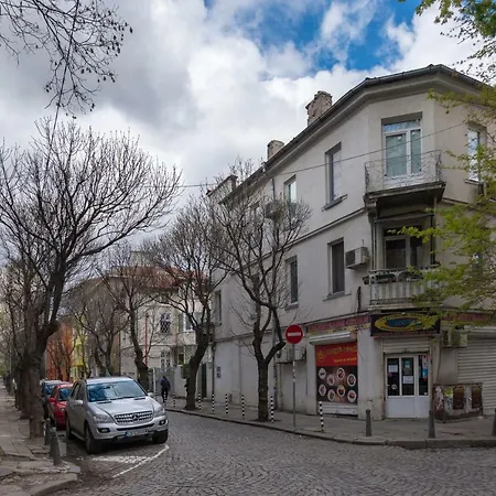 Comfort.chic.charming With Terrace Near Ndk Daire *