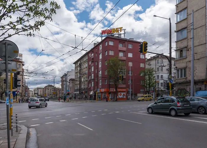 Comfort.chic.charming With Terrace Near Ndk