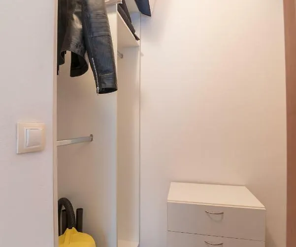 Comfort.chic.charming With Terrace Near Ndk アパート *